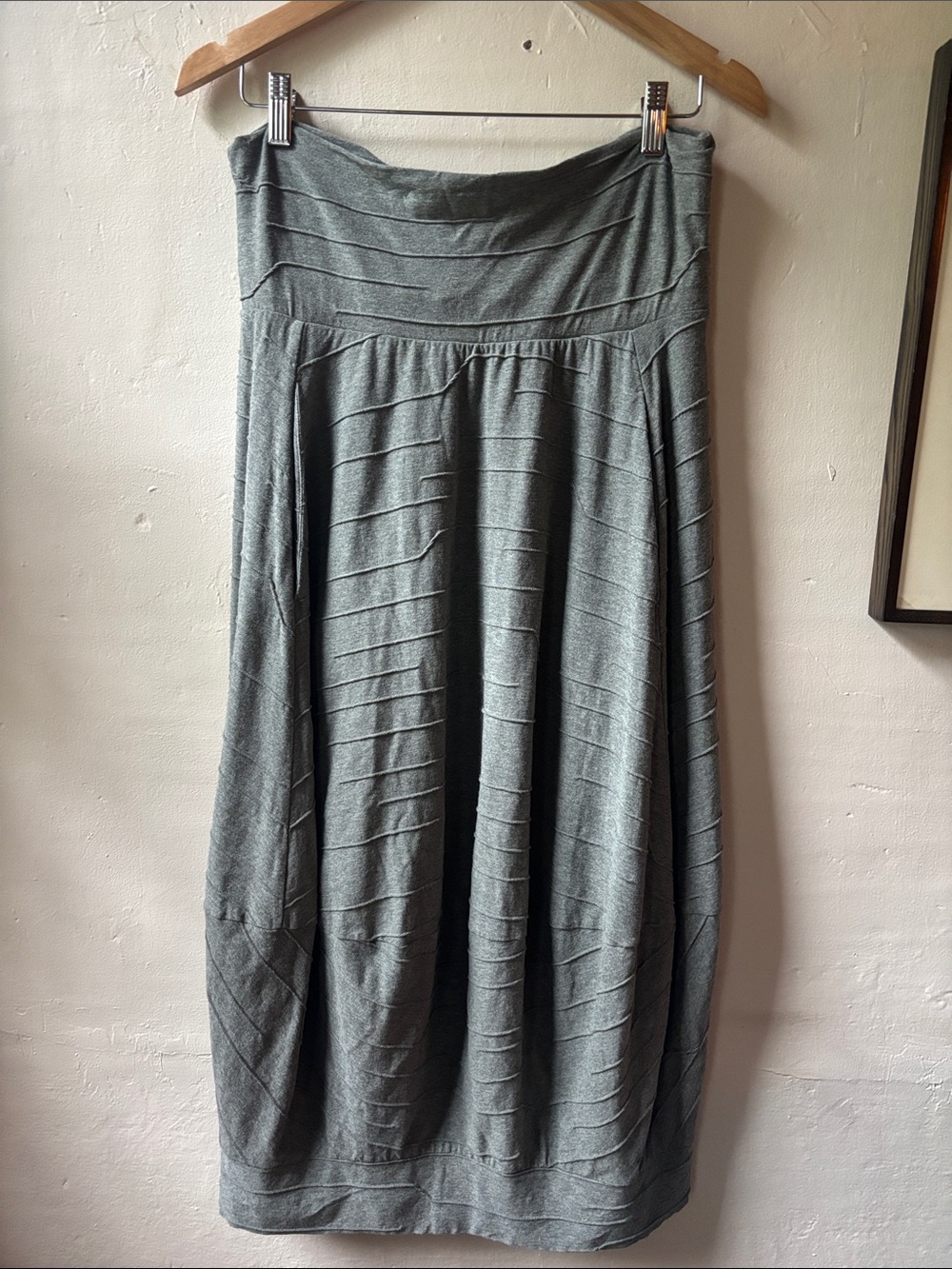 OSKA GRAY TEXTURED KNIT BARREL BUBBLE MIDI SKIRT SIZE 2 Medium NWOT